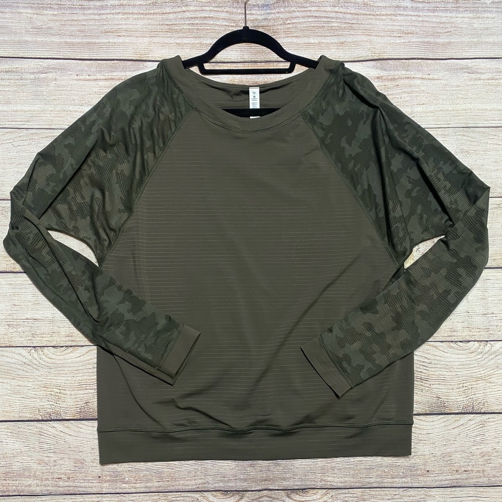 Lululemon green and camo long sleeve